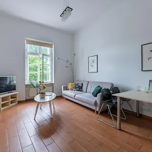 Novis Krakowskie Przedmiescie Varsovia