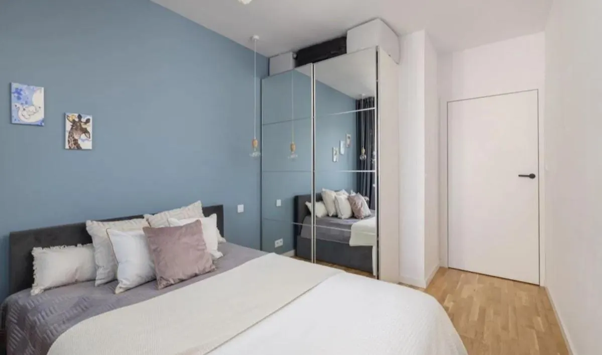 New 2-Bedroom Apartment - Close To Chopin Airport Warsaw